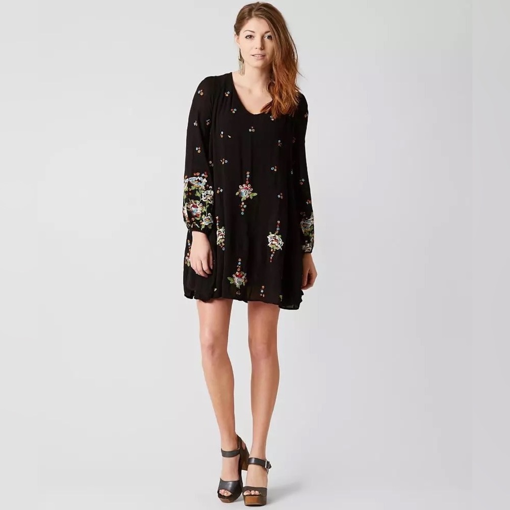 Free people Oxford Embroidered Mini Dress - XS (NWT)